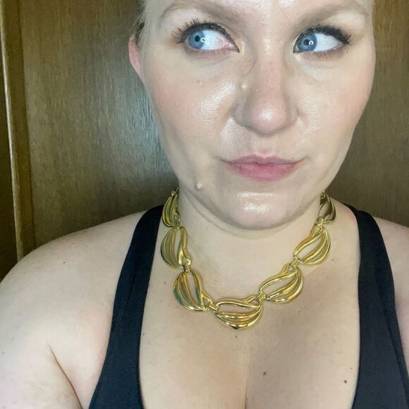 Gold Wreath Ornate Statement Necklace - Picture 1 of 9